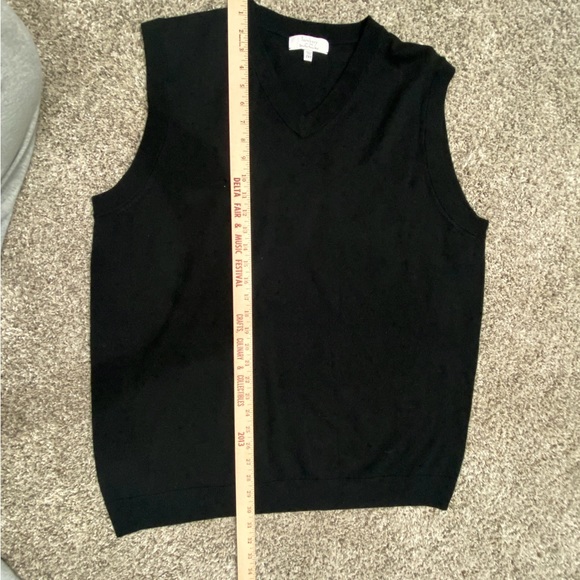 Men's 2XT Black Sweater Vest Extra Fine Merino Wool Turnbury Sleeveless V-Neck - Picture 11 of 11